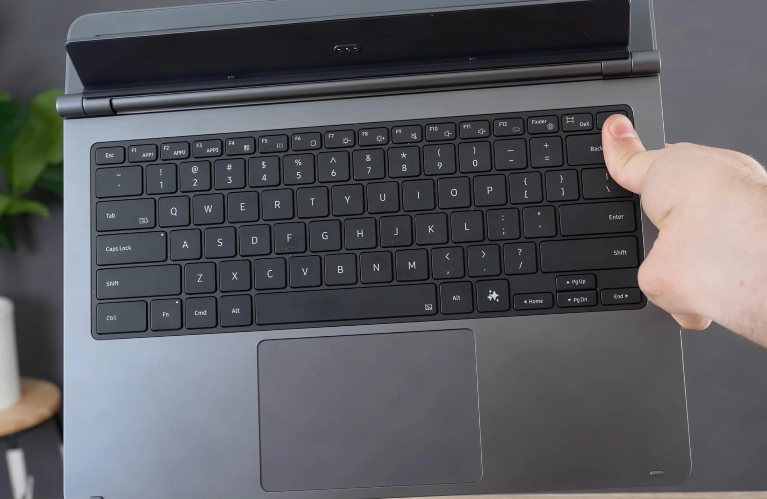 Samsung Galaxy Tab S11 Gray Keyboard